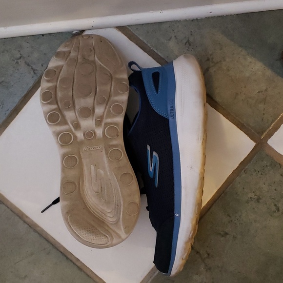 Skechers Go Run Running Walking - Picture 4 of 8